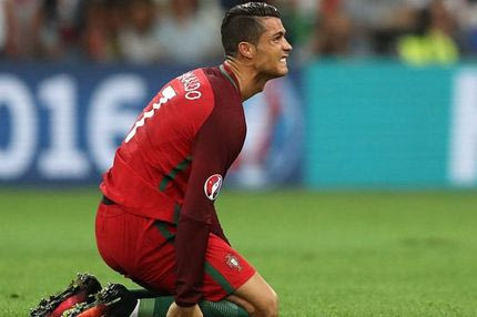 Το twitter τρολάρει τον Ρονάλντο για τις χαμένες ευκαιρίες