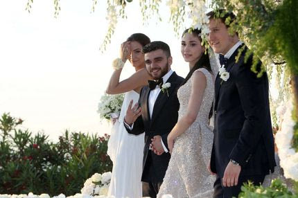 Ο γαμπρός Γιώργος Σαββίδης και η Θύρα 4