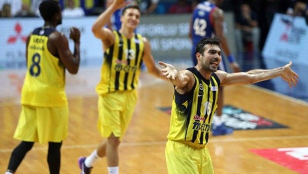 Κούπα για Ομπράντοβιτς και Σλούκα: Πρωτάθλημα με θρίαμβο για τη Φενέρμπαχτσε