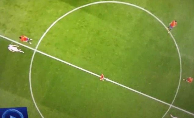 Σέντρα με έναν ποδοσφαιριστή οι Ισπανοί