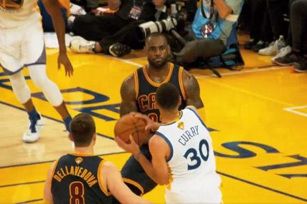 Απόλαυση: Η απίθανη ενέργεια του Κάρι σε super slow motion