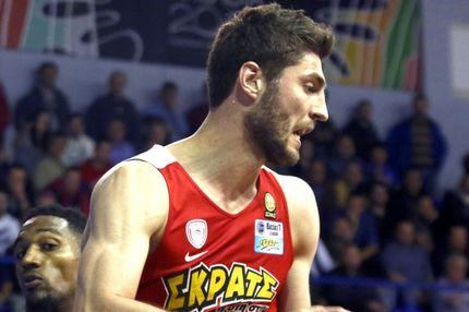 “Μνηστήρες” για Τσαϊρέλη, αναμονή στον ΠΑΟΚ