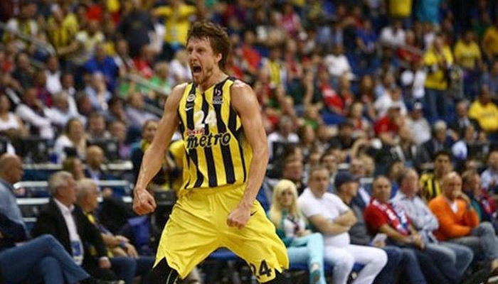 Η λαβή πάλης που εκνεύρισε τον Βέσελι και προκαλέσε την αποβολή του (VIDEO)