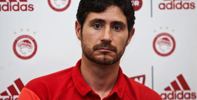 Βίκτορ: “Να μείνω πάρα πολλά χρόνια στον Ολυμπιακό”