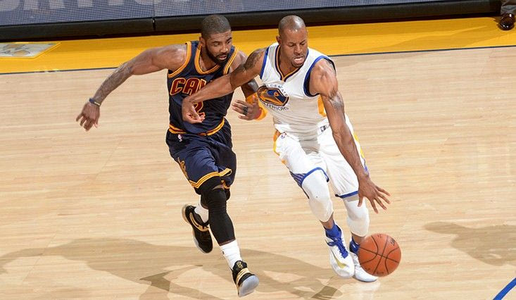 “Γδύνουν” τους Καβαλίερς στην “Οracle Arena!”