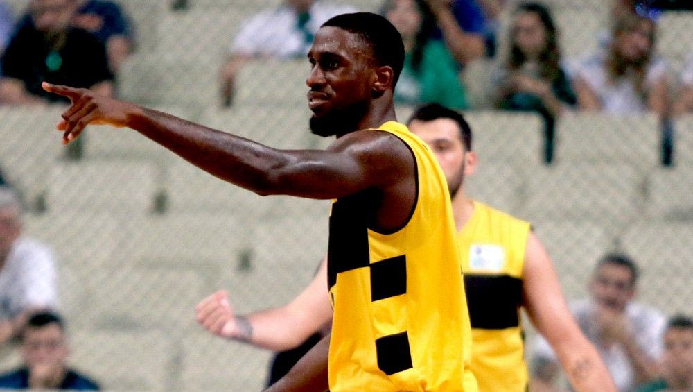 Διαψεύδουν οι μάνατζερ του Οκάρο Γουάιτ για Ολυμπιακό