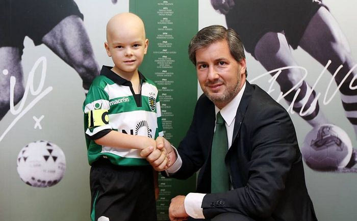 Σπουδαία κίνηση: Στο πλευρό 5χρονου που πάσχει από καρκίνο η Σπόρτινγκ Λισαβόνας