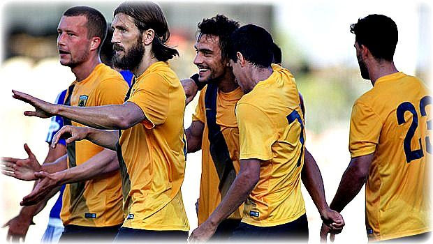 Aουτσάιντερ μεν, με πίστη και… τρέλα δε