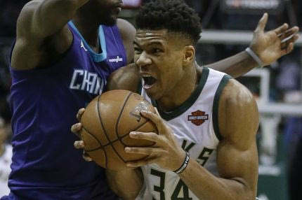 Όταν οι άλλοι βοηθούν τον Αντετοκούνμπο, όλα είναι καλύτερα για τους Μπακς…