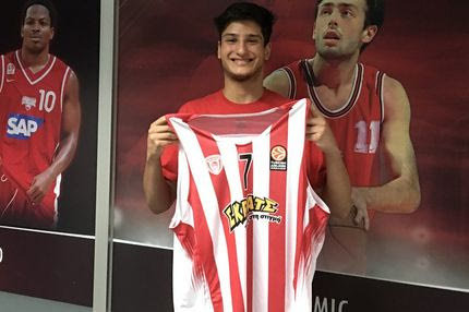 Ανακοίνωσε Αρσενόπουλο ο Ολυμπιακός