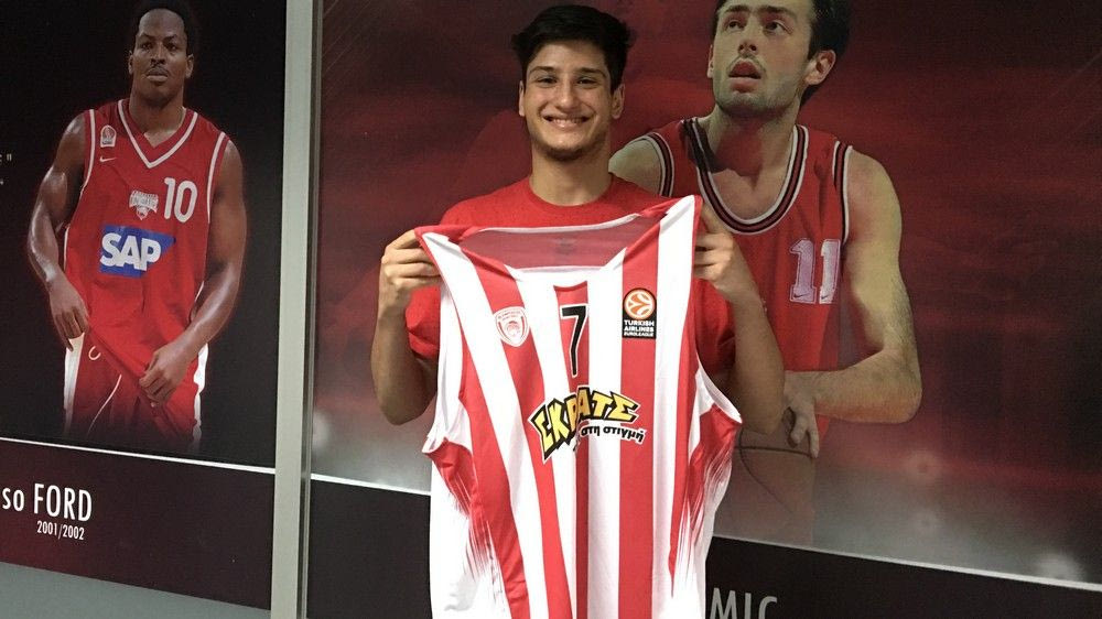 Ανακοίνωσε Αρσενόπουλο ο Ολυμπιακός