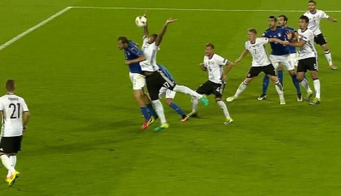 Θύμισε Ολιβάρες ο Μπόατενγκ