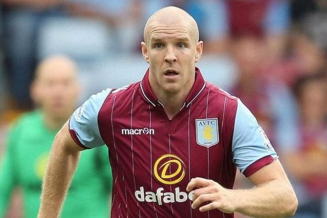 Σκέψη για Σεντέρος, σε πρώτο πλάνο ο Πατίτο