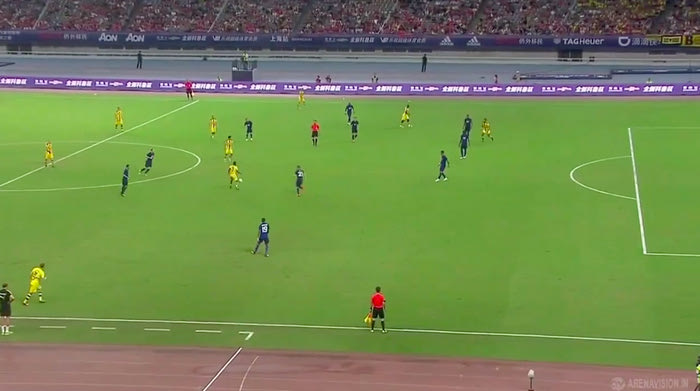 Τους πέρασε όλους και έβαλε γκολάρα ο Ντεμπελέ