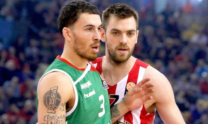 Χάρηκε και ο Μάικ Τζέιμς για τη μεταγραφή Μπουρούση