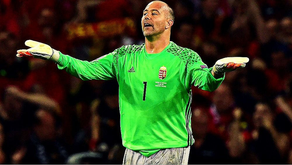 Η γκρι φόρμα του Gabor Kiraly