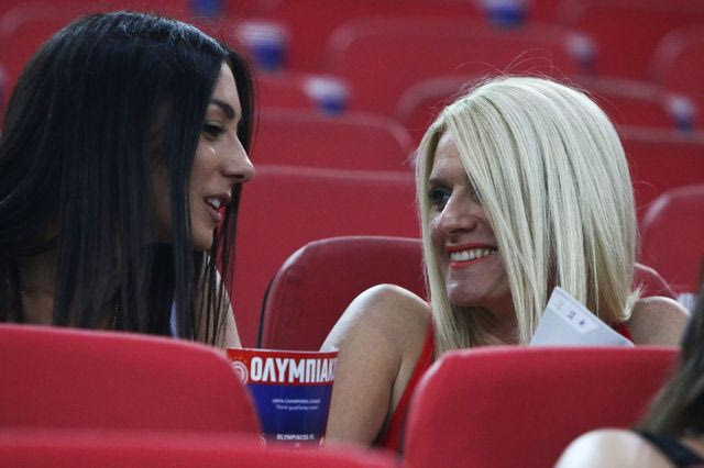 Τα κορίτσια που ομόρφυναν το Καραϊσκάκη