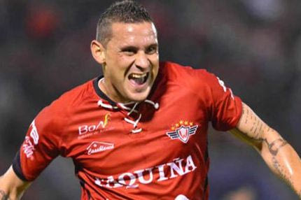 Προτάθηκε ο Κάρλος Νέουμαν στην ΑΕΚ