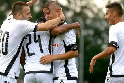 Ένα φιλικό με “ζουμί”