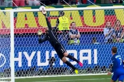 Η εντυπωσιακή επέμβαση του Ρούι Πατρίσιο στην κεφαλιά του Γκριεζμάν