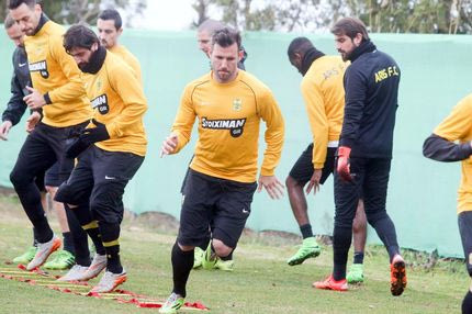 Ανανέωσε ο Ρόβας