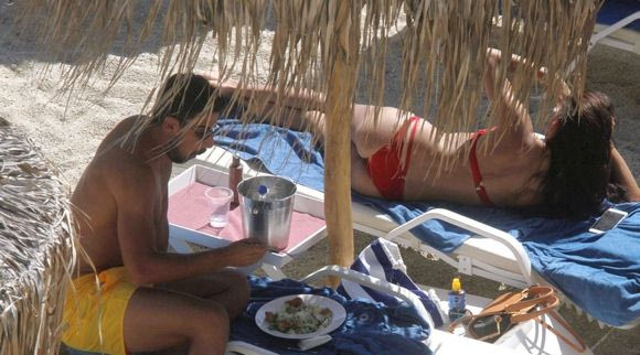 Ο Κεντίρα “έριξε” την Αντριάνα Λίμα και την πήγε στη Μύκονο!