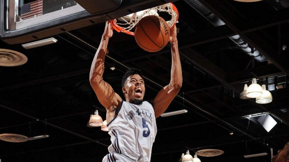 Από τον Ηλυσιακό έφτασε στους Γκρίζλις