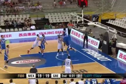 “Έσβησε τα φώτα”: Η απίθανη τάπα του Θανάση Αντετοκούνμπο