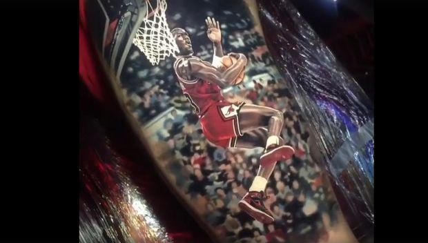 Επικό τατουάζ για τον Τζόρνταν