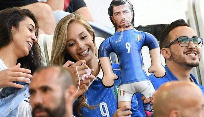 Κοπέλα Πελέ: “Το ήξερα ότι είναι μ@@@@@ς”