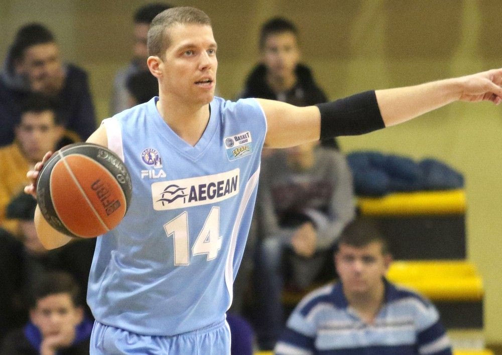 Ανανέωσε με Αχόνεν ο Κολοσσός