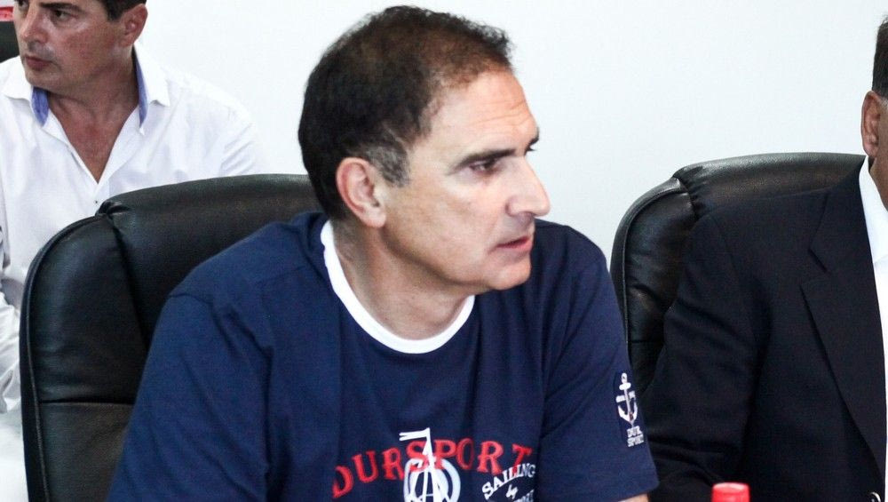 Ο Μποροβόλης πρότεινε τον Αλαφούζο για πρόεδρο!