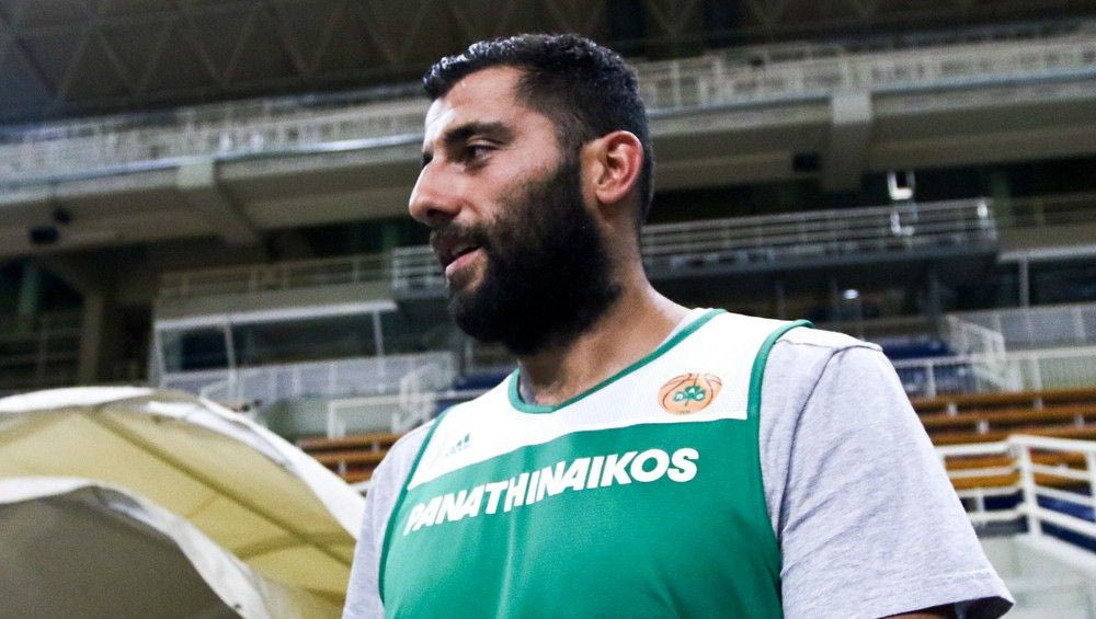 Μπουρούσης: “Μόνο η δουλειά θα μας κάνει ομάδα”