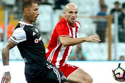 “Ήθελε τον Καμπιάσο η ΑΕΚ”