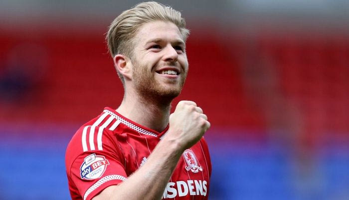 EPIC FAIL: Παίκτης της Μίντλεσμπρο έδειξε κατά λάθος τα γεννητικά του όργανα!