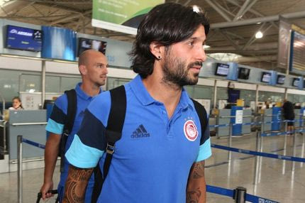 Έφθασε στο Ισραήλ η αποστολή του Ολυμπιακού