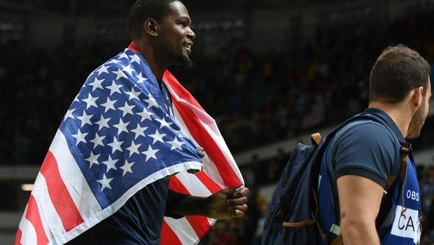 Μίκρυνε αλλά δεν έκλεισε η ψαλίδα…