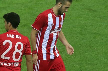 Ξήλωμα και ράψιμο απ’ την πρώτη βελονιά