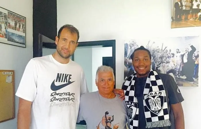 Γλυνιαδάκης-Μαρκόπουλος με… παρελθόν