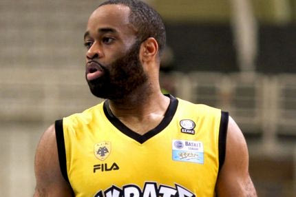 O Ζντοβτς “τελειώνει” τον Χέρστον