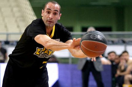 “Δεν είμαστε ρομπότ, μην βάζετε τα χρήματα πάνω από μας”