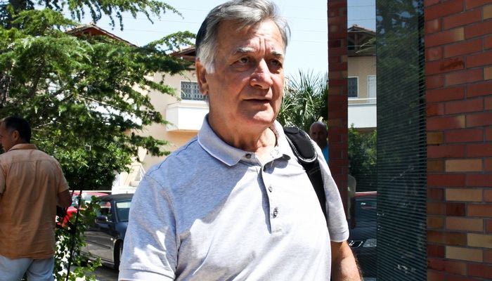 Κωστούλας: “Να φύγει όλη η ΕΠΟ”