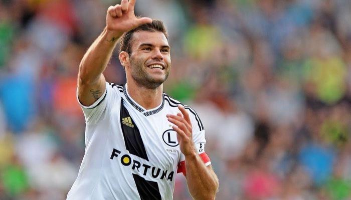 “Μάχη Νάπολι, Χαλ, Ολυμπιακού για Νίκολιτς”