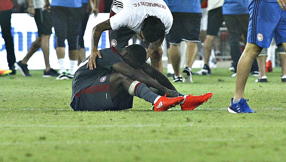 Ναι, αλλά έκαναν… κομπίνες στα κόρνερ