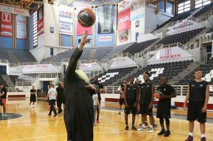 Ο… σουτέρ πάτερ Χρήστος