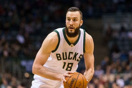 Παραμένει συμπαίκτης με Αντετοκούνμπο ο Πλάμλι