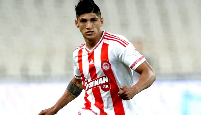 Η Τσίβας ανακοίνωσε τον Πουλίδο