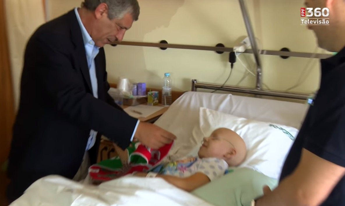 Ο Σάντος σκόρπισε γέλιο σε παιδιά με καρκίνο