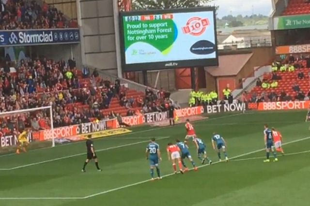 Πέναλτι ήταν και πάει για τον Βέλλιο