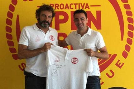 Ο Τσάβι δωρίζει το γιοτ του για τους πρόσφυγες